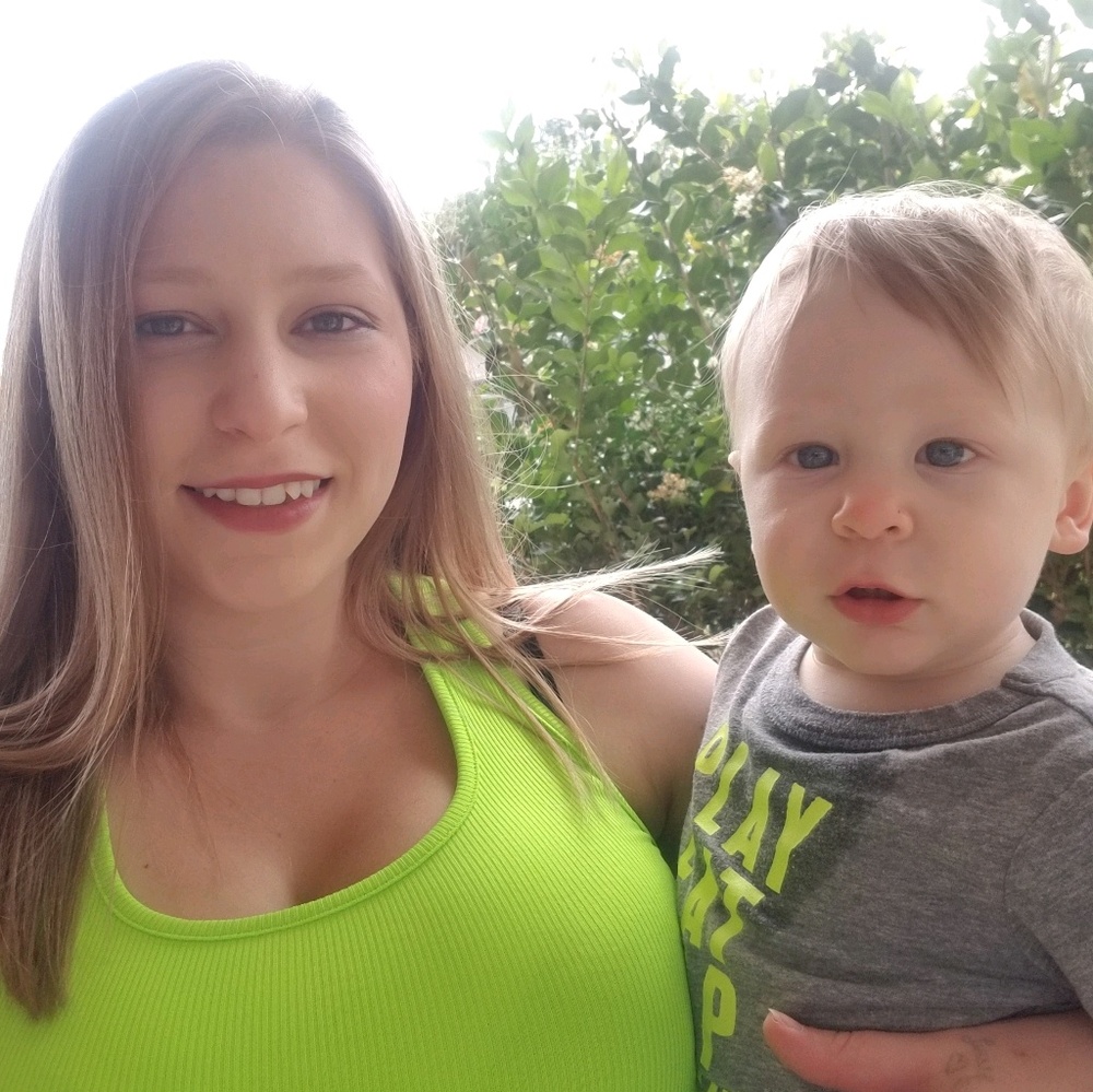 Meet your Posher, Elizabeth